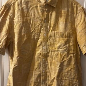 American Eagle Outfitters Yellow Casual Button Down Shirt -medium TALL